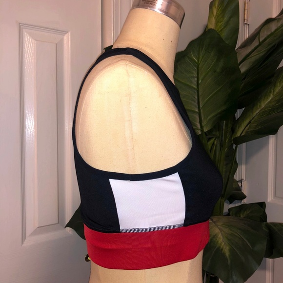 NWOT Reebok Training Crop Top - Picture 2 of 4